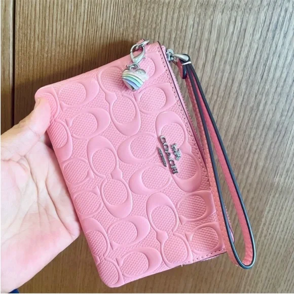 Coach Corner Zip Wristlet In Signature
Leather With Heart Charm - Picture 4 of 6